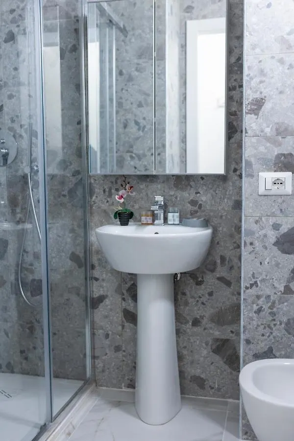 Santa Marta Apartments Milano Italia