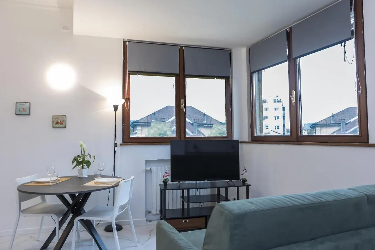 Santa Marta Apartments Milan Italy