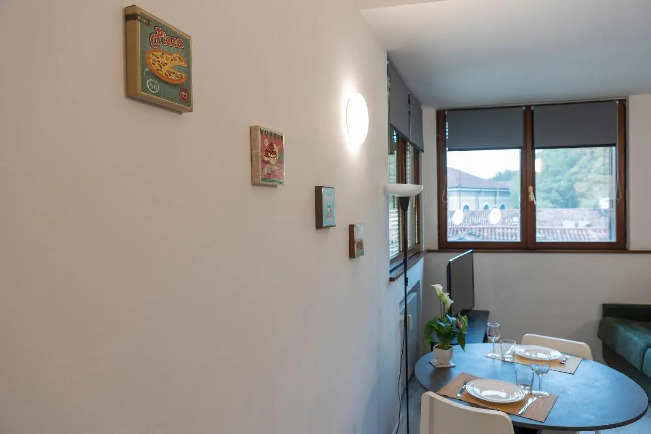 Santa Marta Apartments Milan